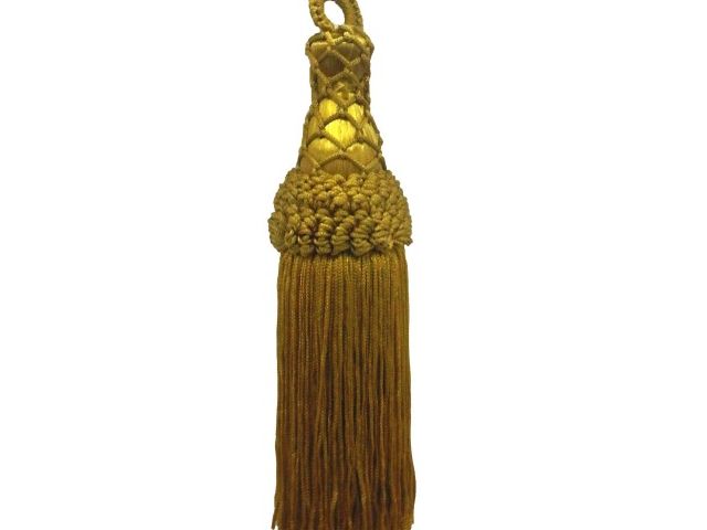 TASSELS AND EMBRASSE           BOW WITH LEAD